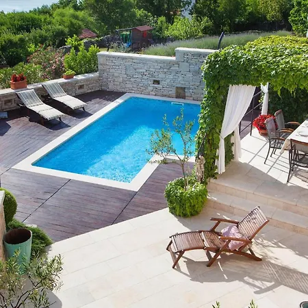 Gelci Holiday home Trgetari